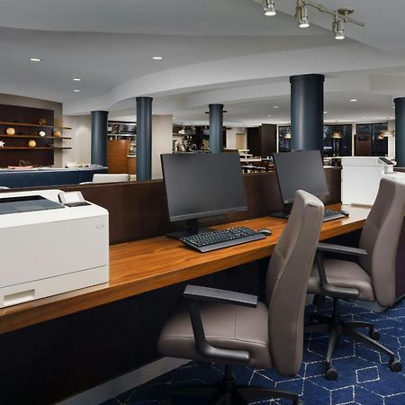 Courtyard By Marriott Potomac Mills Woodbridge Hotell Eksteriør bilde