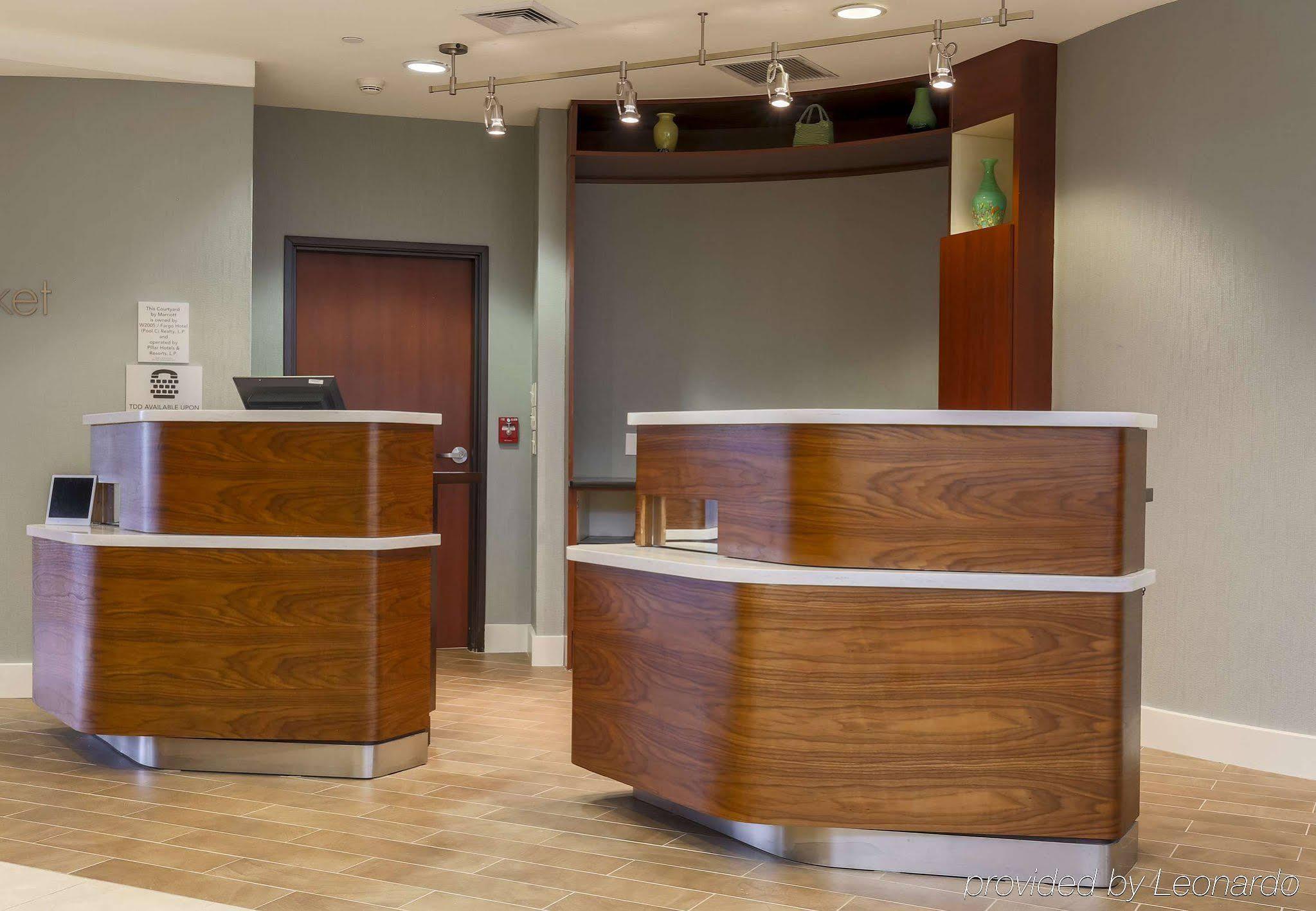 Courtyard By Marriott Potomac Mills Woodbridge Hotell Eksteriør bilde