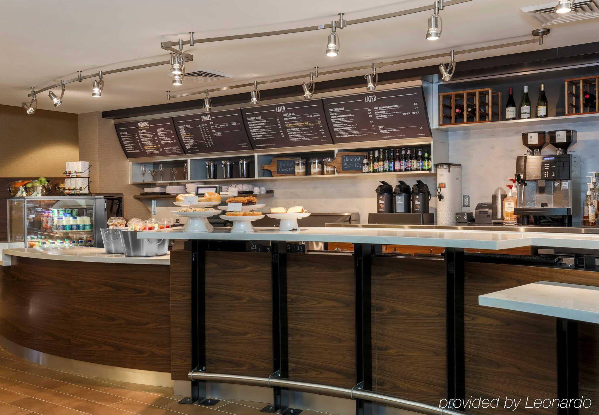 Courtyard By Marriott Potomac Mills Woodbridge Hotell Eksteriør bilde