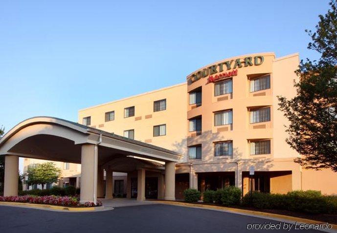 Courtyard By Marriott Potomac Mills Woodbridge Hotell Eksteriør bilde