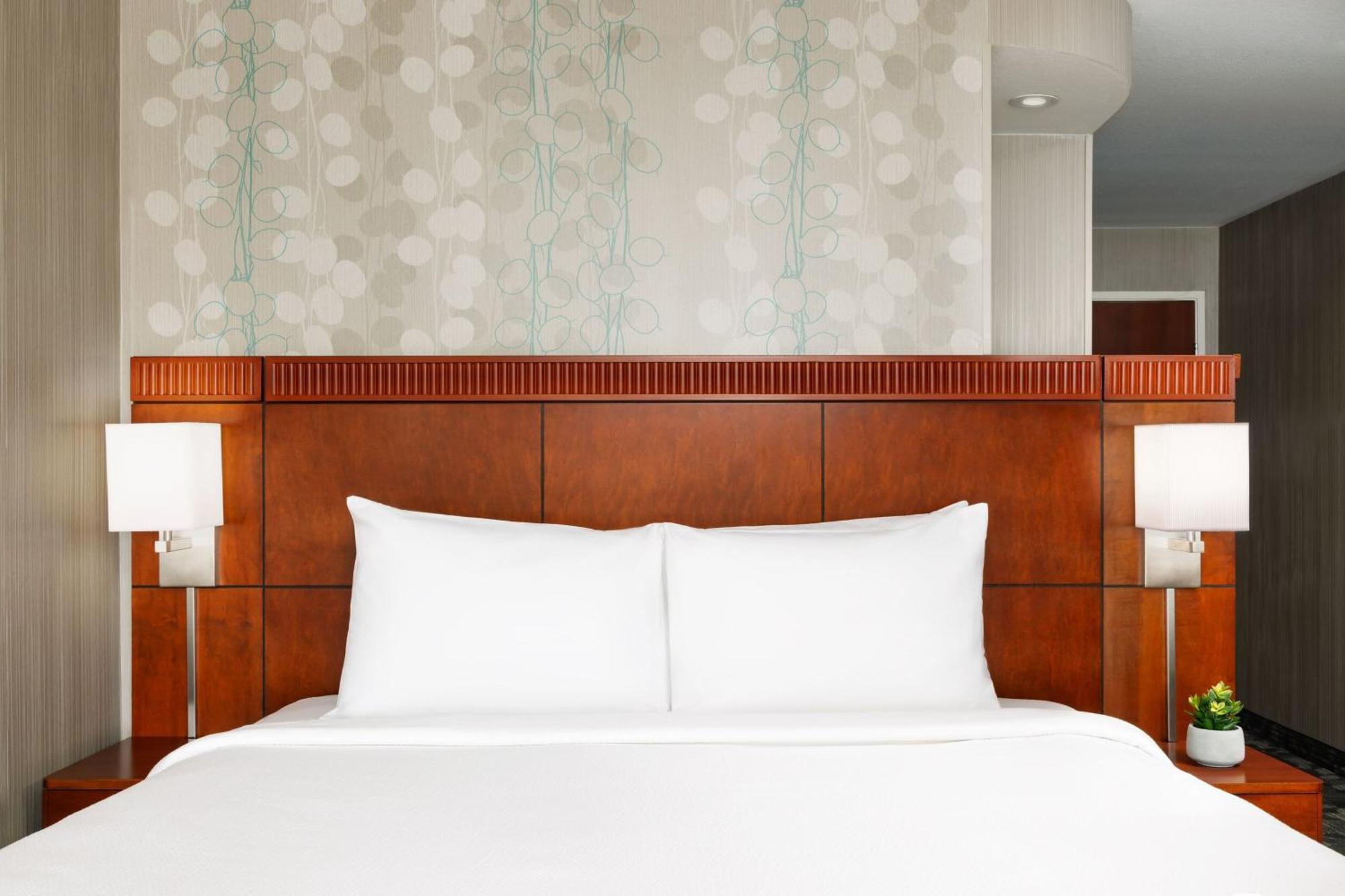 Courtyard By Marriott Potomac Mills Woodbridge Hotell Eksteriør bilde