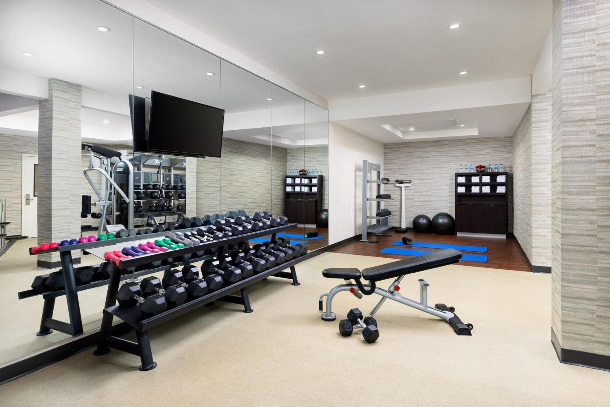 Courtyard By Marriott Potomac Mills Woodbridge Hotell Eksteriør bilde