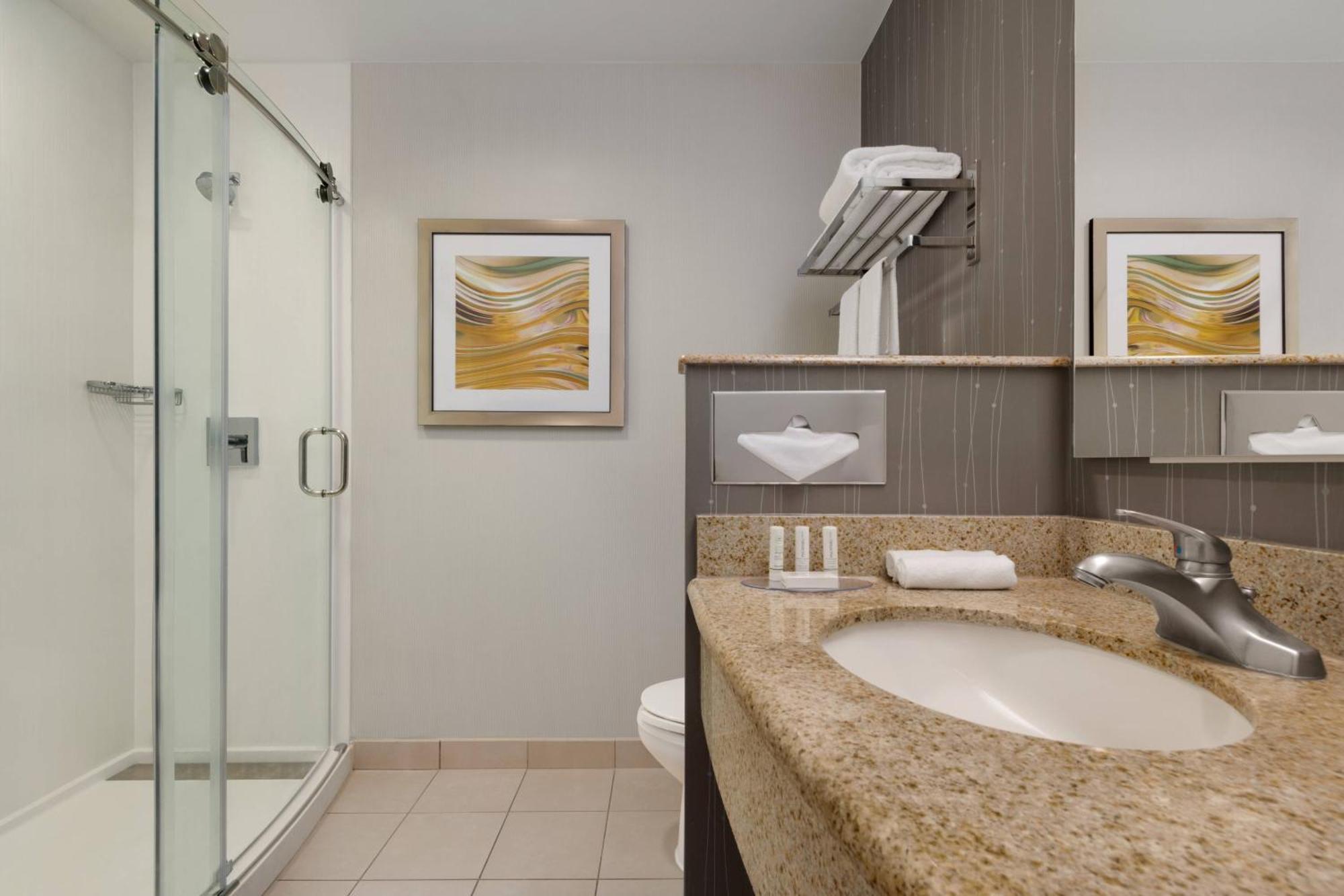 Courtyard By Marriott Potomac Mills Woodbridge Hotell Eksteriør bilde