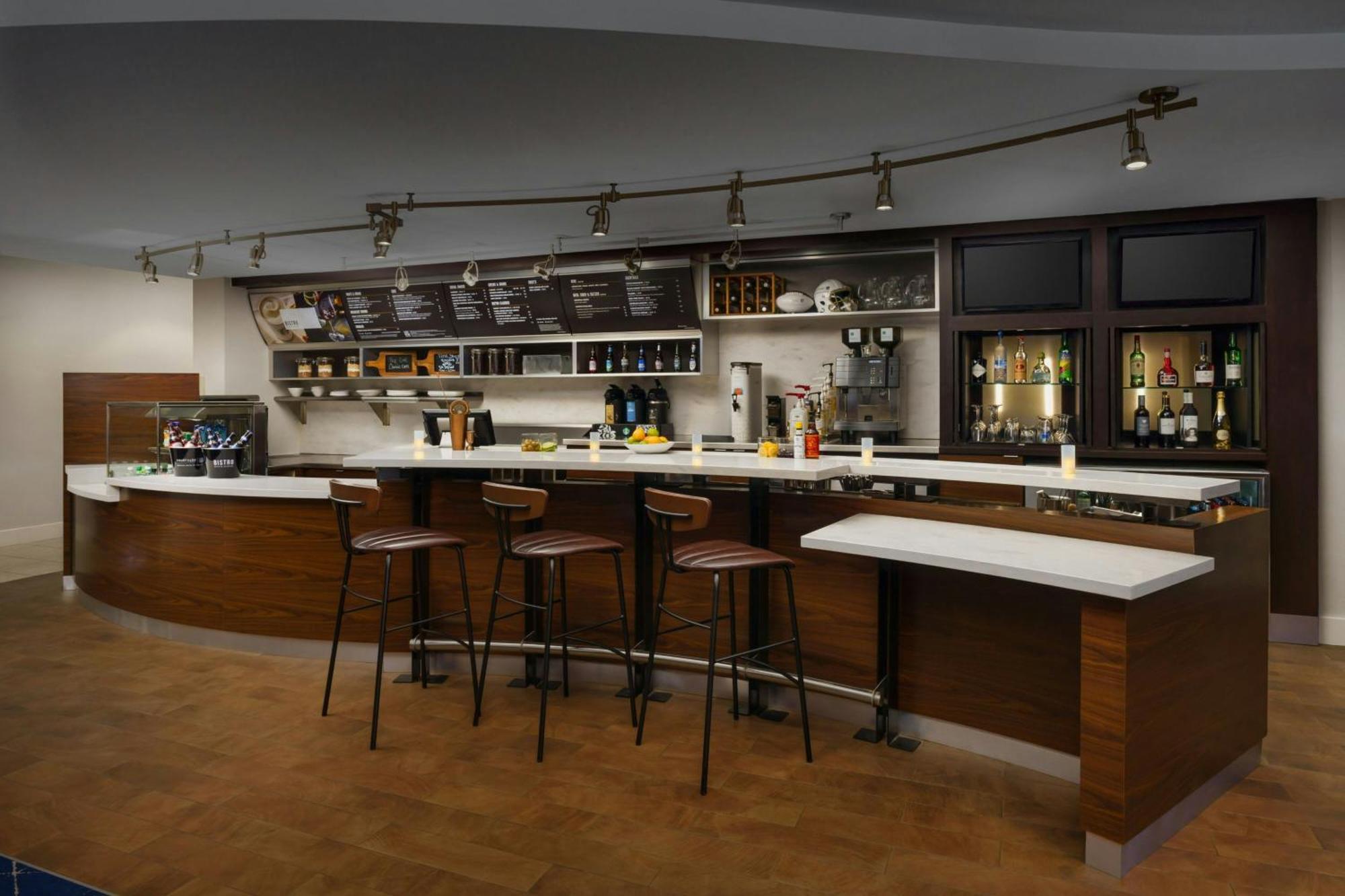 Courtyard By Marriott Potomac Mills Woodbridge Hotell Eksteriør bilde